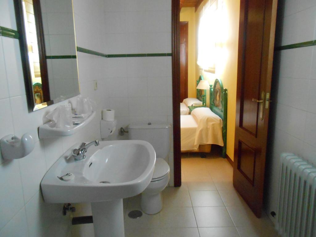 Hostal Burgos Torrecaballeros Zewnętrze zdjęcie